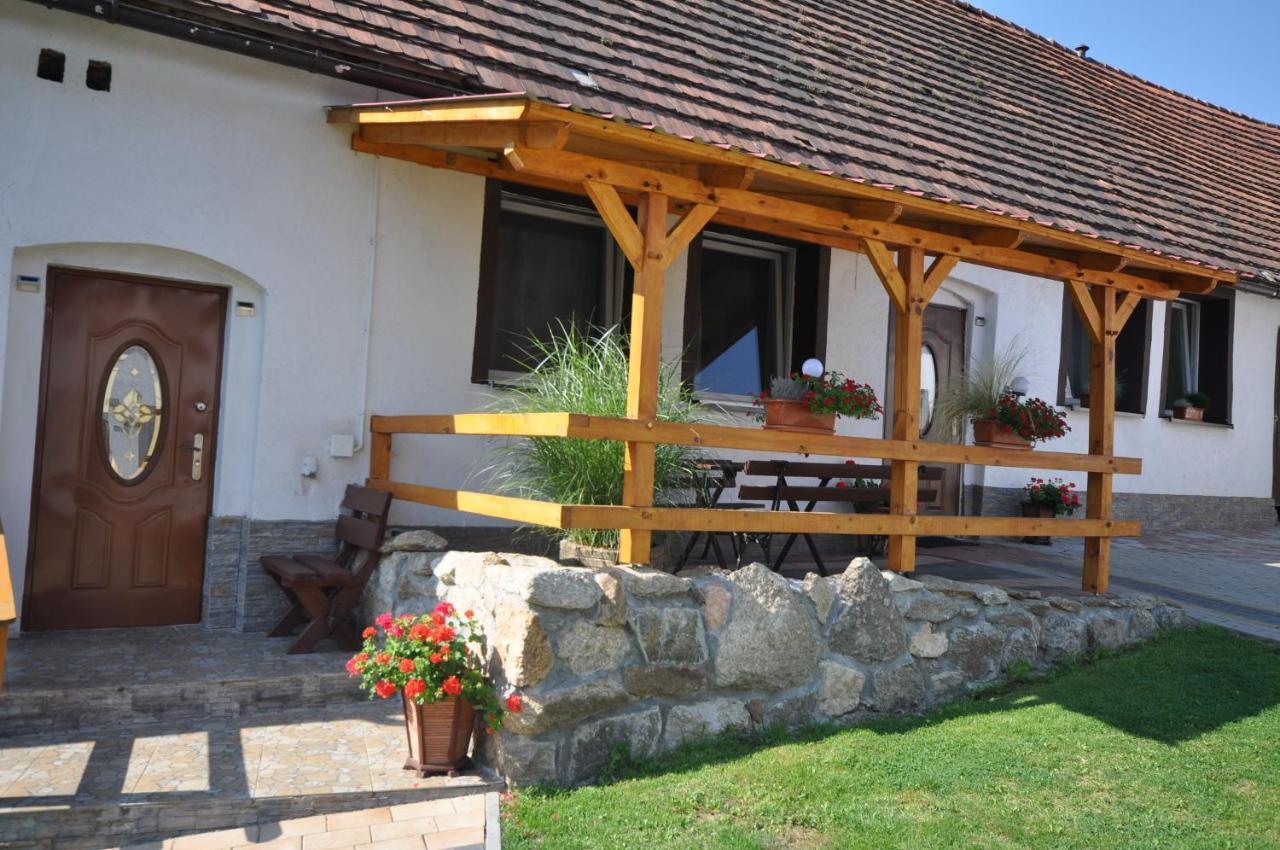 Agroturystyka Nad Strumykiem Lesna  Ngoại thất bức ảnh